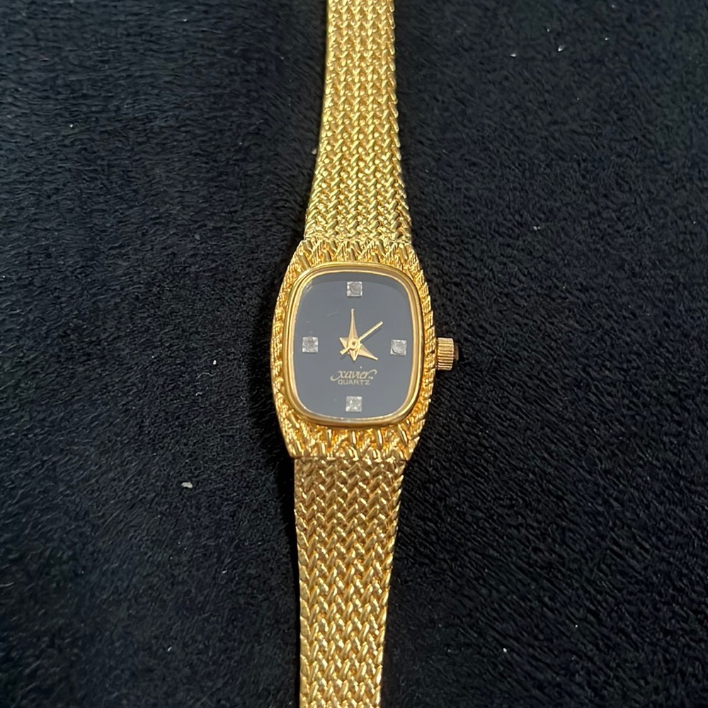 Xavier Quartz Vintage Watch - Gold Braided - Diamond Face - No numbers